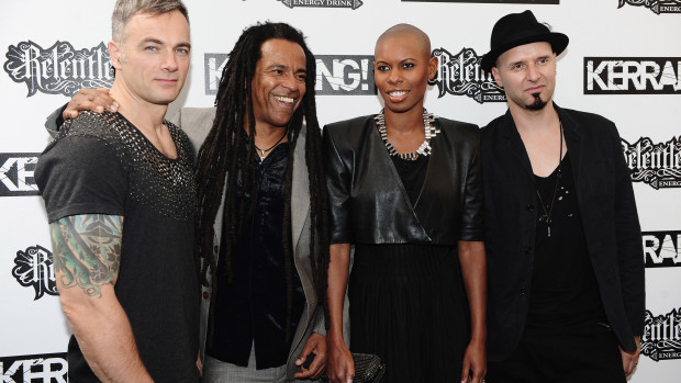 Снимка: Skunk Anansie с първия лайв албум и DVD