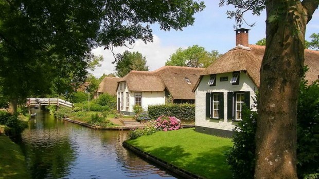 Снимка: Невероятният Giethoorn – градът без пътища 