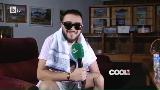 Снимка: Зад кулисите на турнето "One Love"