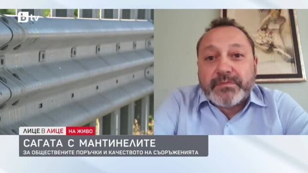 Снимка: Николай Найденов за сагата с мантинелите