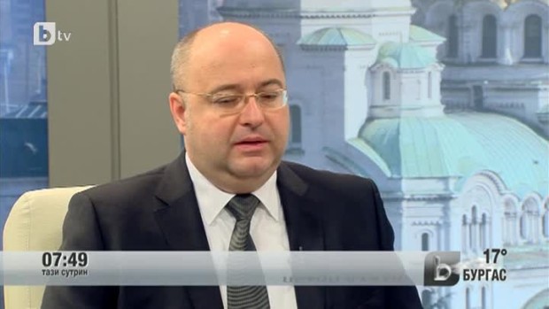 Снимка: За олигарските, обръчите от фирмите и безсилието на държавата
