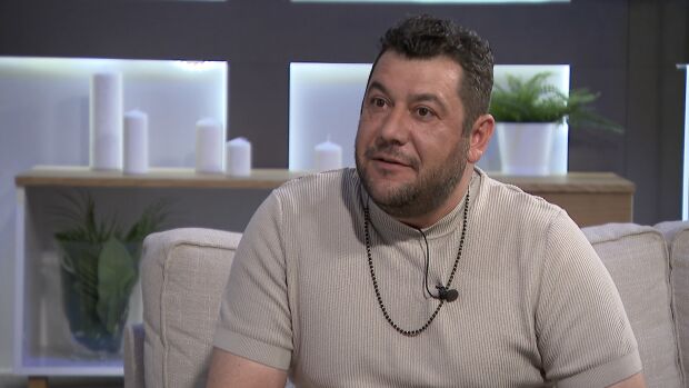 Снимка: Актьорът Евгени Будинов за сцената, любовта и политиката – тази събота в „Животът...