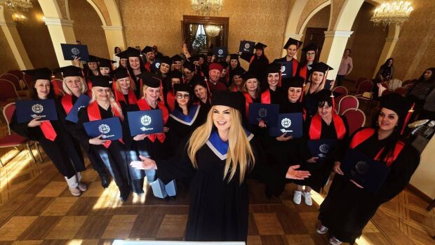 Снимка: Българска академия дипломира MBA лидери в сърцето на Прага