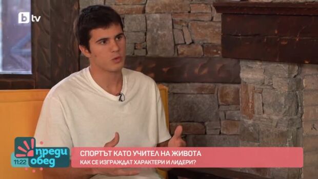 Снимка: "Time Out" с Боби Орлинов в дома на семейство Замфирови