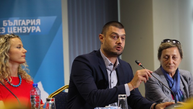 Снимка: Вярвате ли, че "България без цензура" ще защитава българските интереси в Европаламента...