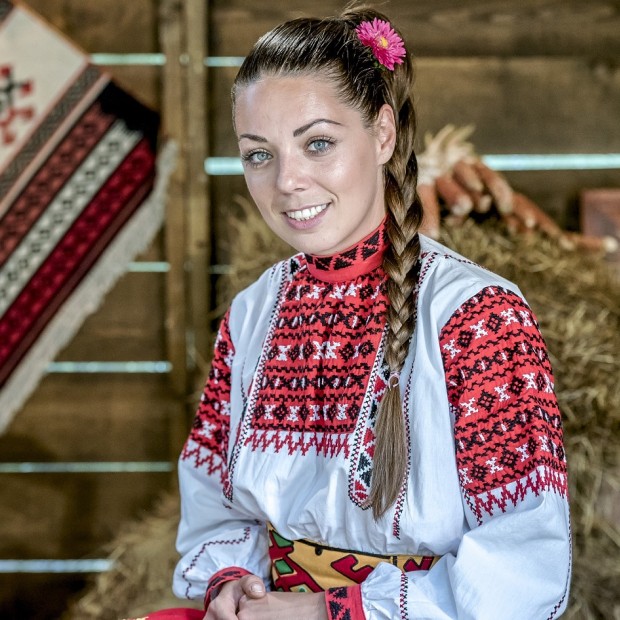 Темпераментната Христина Харалампиева се завръща триумфално във „Фермата: Съединение“