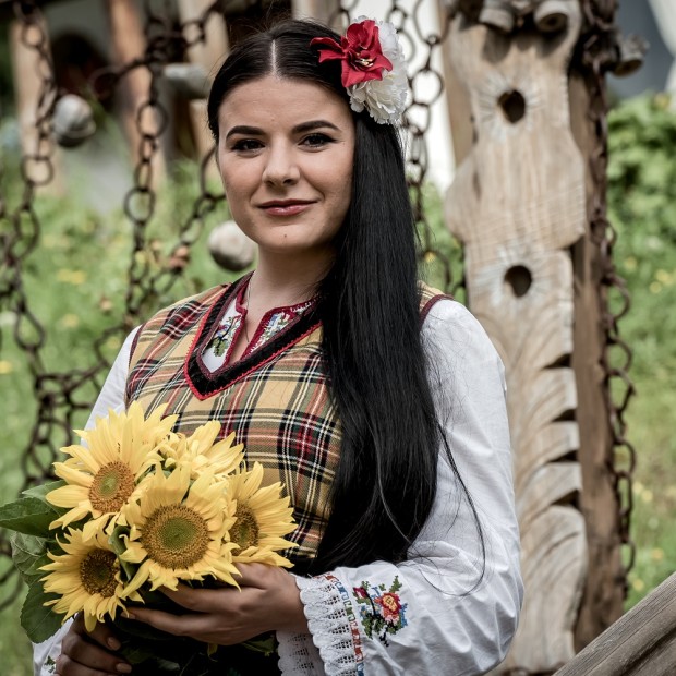 Бесарабската българка Лилия Семкова елиминирана от най-близката си приятелка във „Фермата“