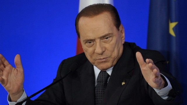 Бившият италиански премиер Силвио Берлускони е приет в болница в