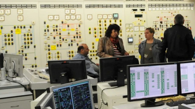 3 и 4 реактор на АЕЦ "Козлодуй" не били затворени заради правителството на  Иван Костов - bTV Новините