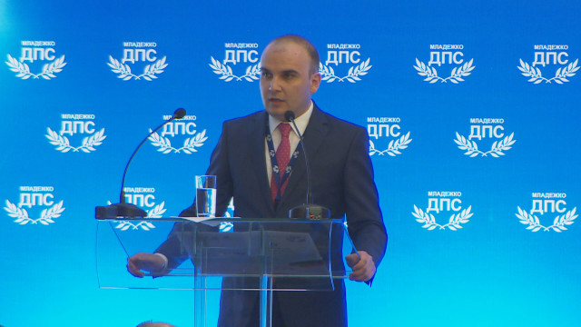 Евродепутатът Илхан Кючюк който поддържа позициите на почетния председател на