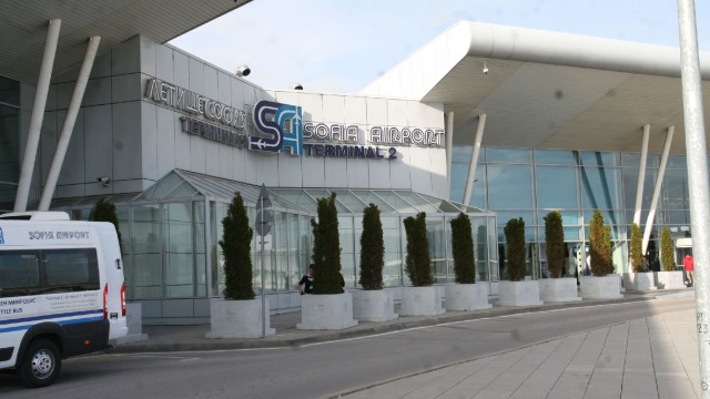 Летище София да се преименува на летище Васил Левски Това