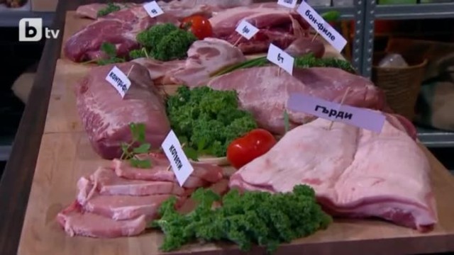Йоана избира девет различни части от месото на едно животно, които отиват при деветимата конкуренти