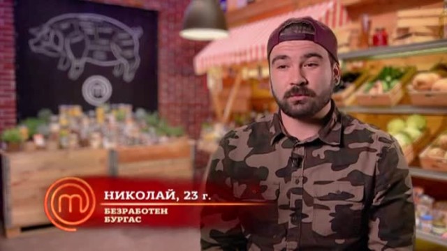 Николай Попов е първият, който се качва на балкона