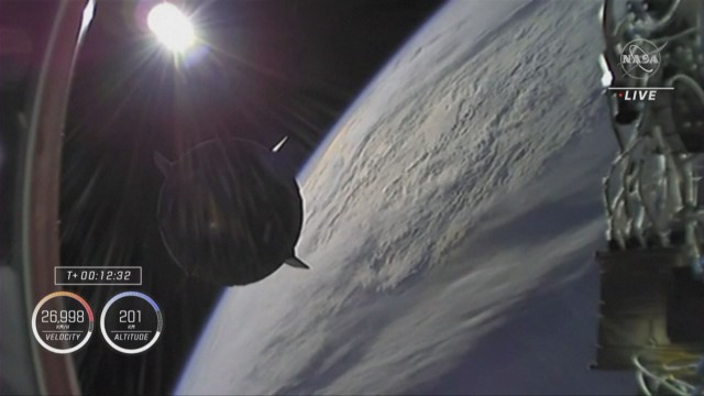 Българска детска книга излетя в Космоса с ракетата SpaceX 39 s Transporter