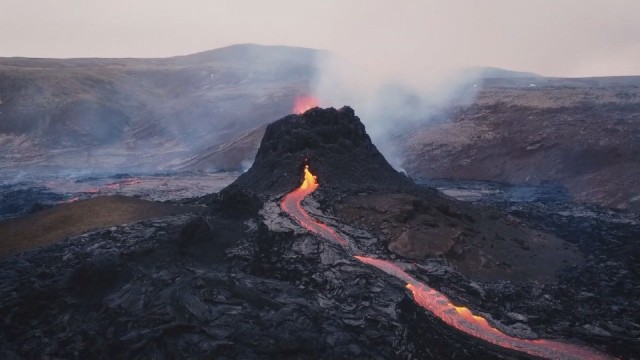 Вулкан в Исландия изригна около 8 часа сутринта в неделя