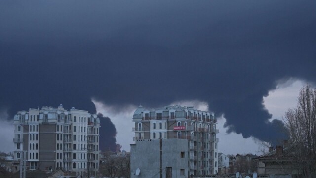 Русия нанесе ракетни удари по Одеса рано тази сутрин Поразени