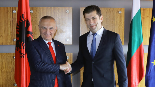 Премиерът Кирил Петков се срещна с президента на Албания Илир
