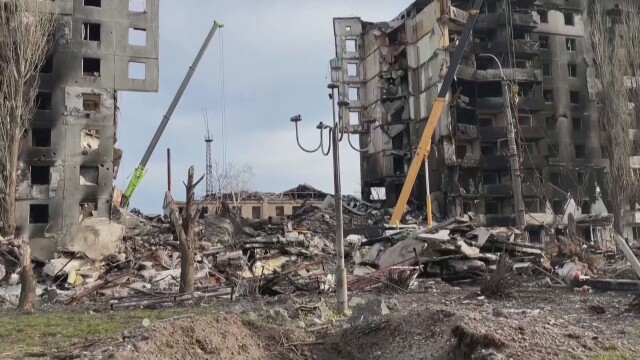 Разрушенията в киевското предградие Бородянка са много по-ужасяващи от тези