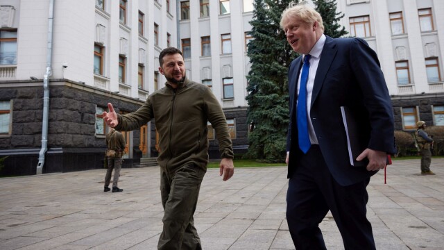 Британският премиер Борис Джонсън който направи изненадваща визита в Украйна