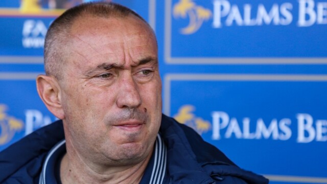 Стоилов: Не е най-доброто решение за Спецов да се занимава постоянно с "Левски"