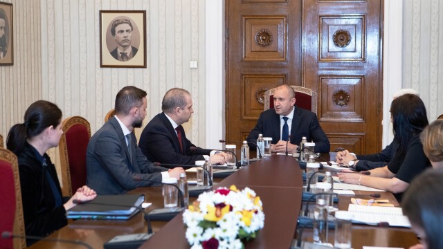 Президентът Румен Радев призова да бъде намерено решение на проблемите