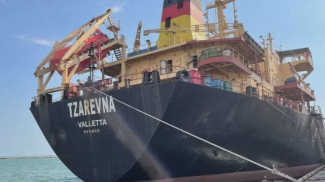 Българските моряци от кораба „Царевна“ са на сигурно място, вече