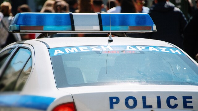 Гръцката полиция арестува членове на банда сред които и едни