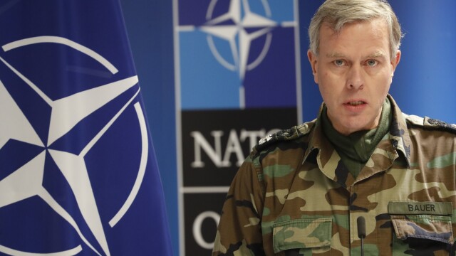 Председателят на Военния комитет на НАТО адмирал Роб Бауер е