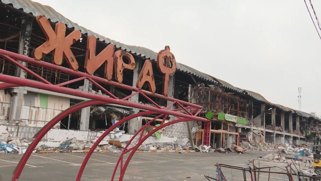 Във вече освободените киевски предградия собственици на разрушени бизнеси и