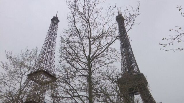 В Париж има нова Айфеловата кула 32 метровата Айфела тежи 23