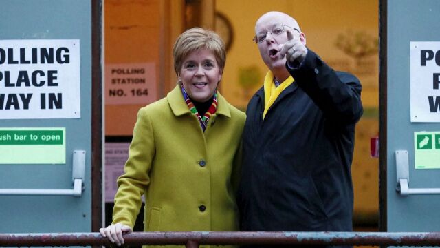 Съпругът на бившия шотландски премиер Никола Стърджън която подаде оставка