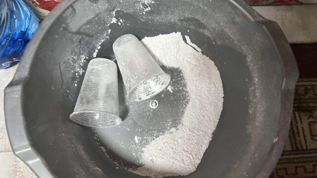 Полицията разби нарколаборатория за синтетична дрога в Поморие Задържани са двама