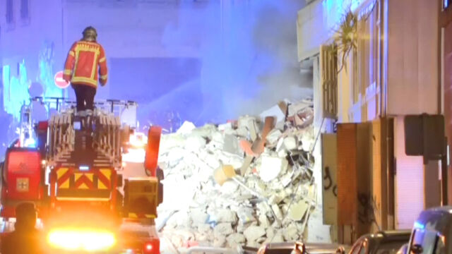Сграда в Марсилия се срути след експлозия малко преди 1