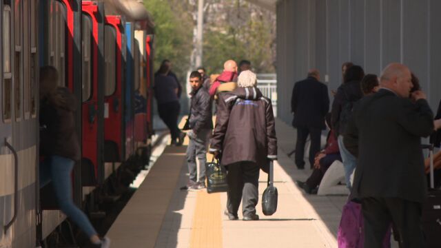 БДЖ обеща повече полиция и сигурност във влаковете след последния