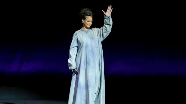 Rihanna става Смърфиета в нов филм за Смърфовете