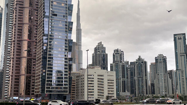 Дубай преживя най проливните дъждове от 1949 г насам още