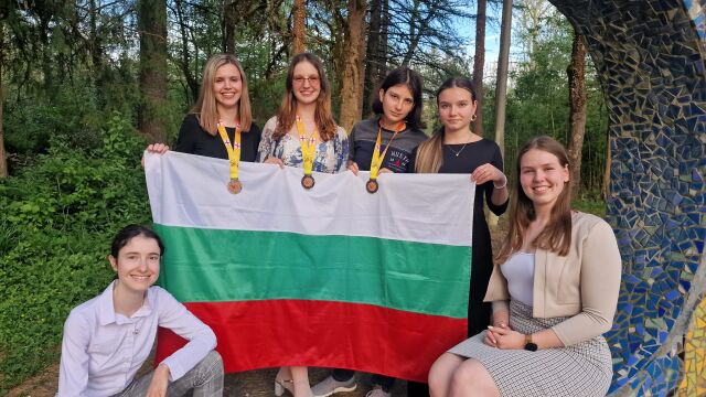 Три бронзови медала спечелиха българските участнички в Европейската олимпиада по