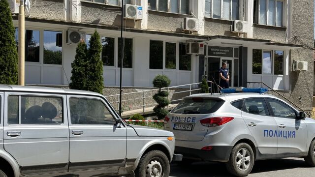 Мъж е пострадал при инцидент до Районното управление в Казанлък По