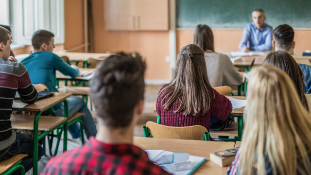 В България 71 от 15 годишните очакват да завършат висше образование