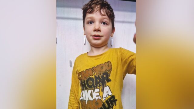 6 годишно момче с аутизъм от Германия вече няколко дни