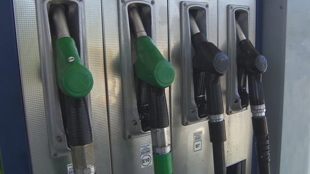 МФ предлага създаването на държавни бензиностанции
