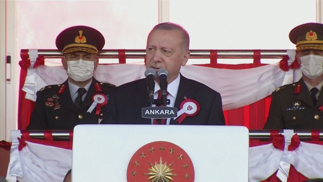 Турският президент Реджеп Ердоган отново заплаши да наложи вето върху