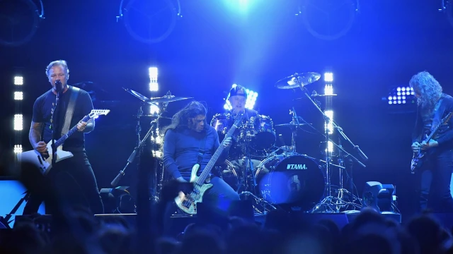 Metallica издават на плоча два свои кавъра на Soundgarden в чест на Крис Корнел