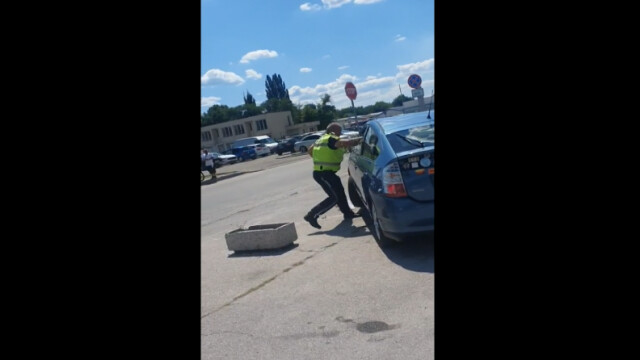 Дрогиран шофьор с отнета книжка катастрофира пред КАТ-Пловдив