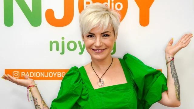 Поли Генова представи новата си песен по радио N-JOY