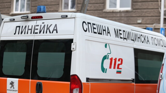 Трима души са пострадали при на пътя Бургас Малко