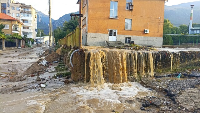 Повече от месец след наводнението в Карловско най пострадалите жители получават