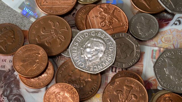 Специална монета от 50 пенса пуска в обръщение Великобритания Тя