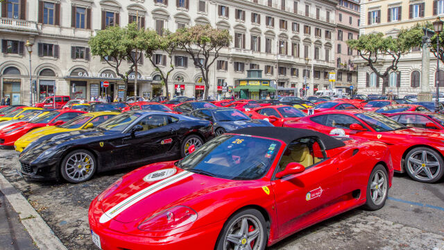 Въпреки инфлацията интересът на българина към скъпите и луксозни автомобили