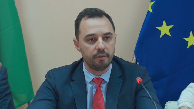 Министърът на икономиката коментира упреците на Бойко Борисов за поголовна